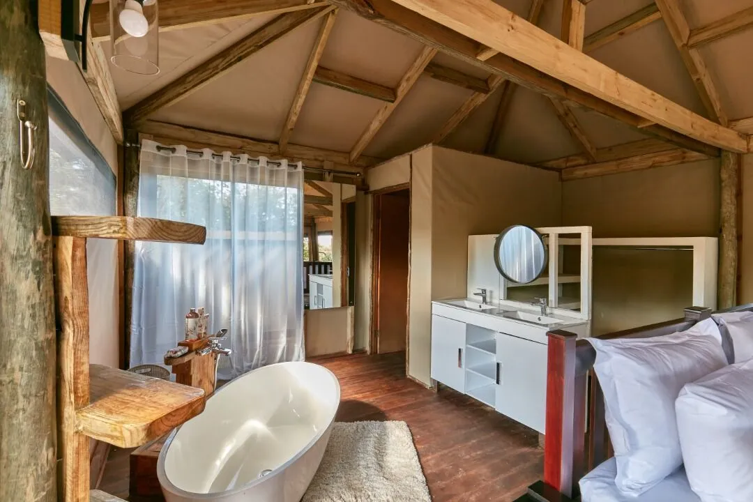Xaoo Safari Camp