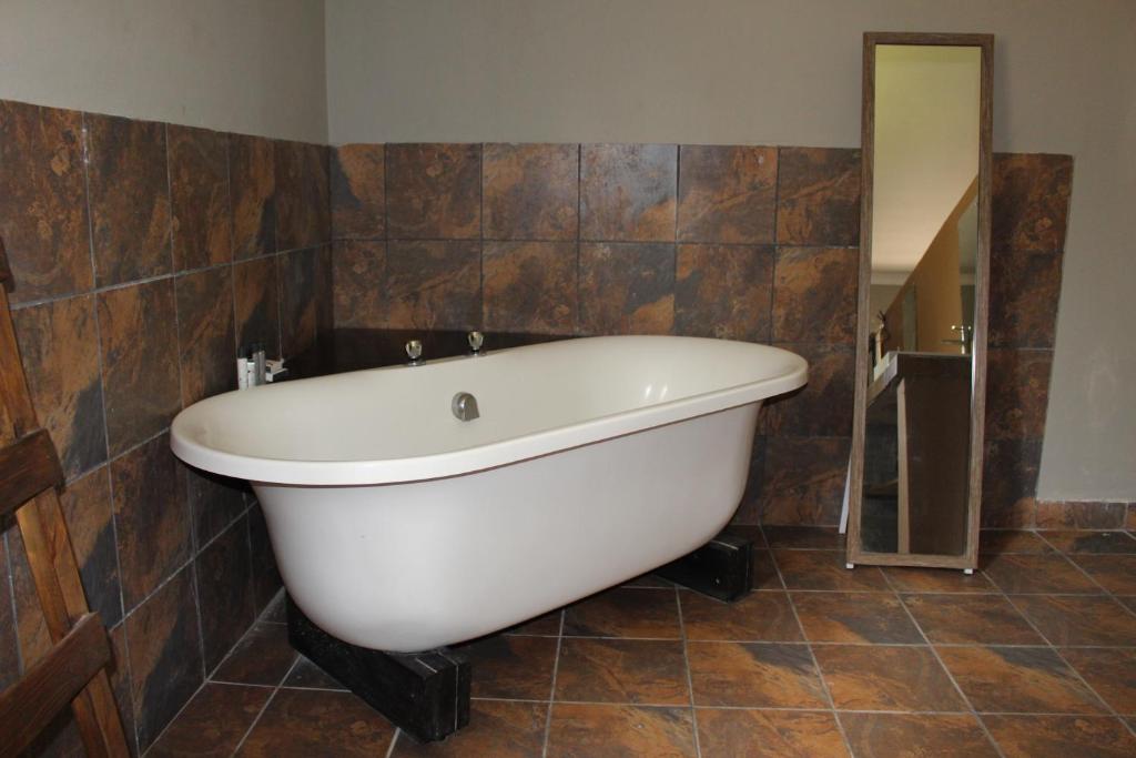 River Mews Hotel & Spa