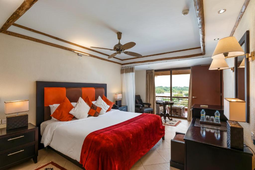 2 Days | Chobe Safari/Bush Lodge
